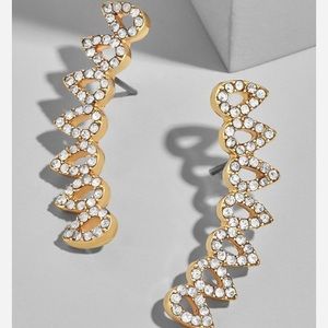 Element curve crawler Earrings